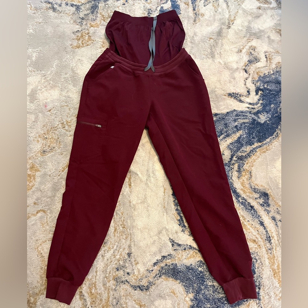 Figs Zamora Maternity Jogger Scrub Pants